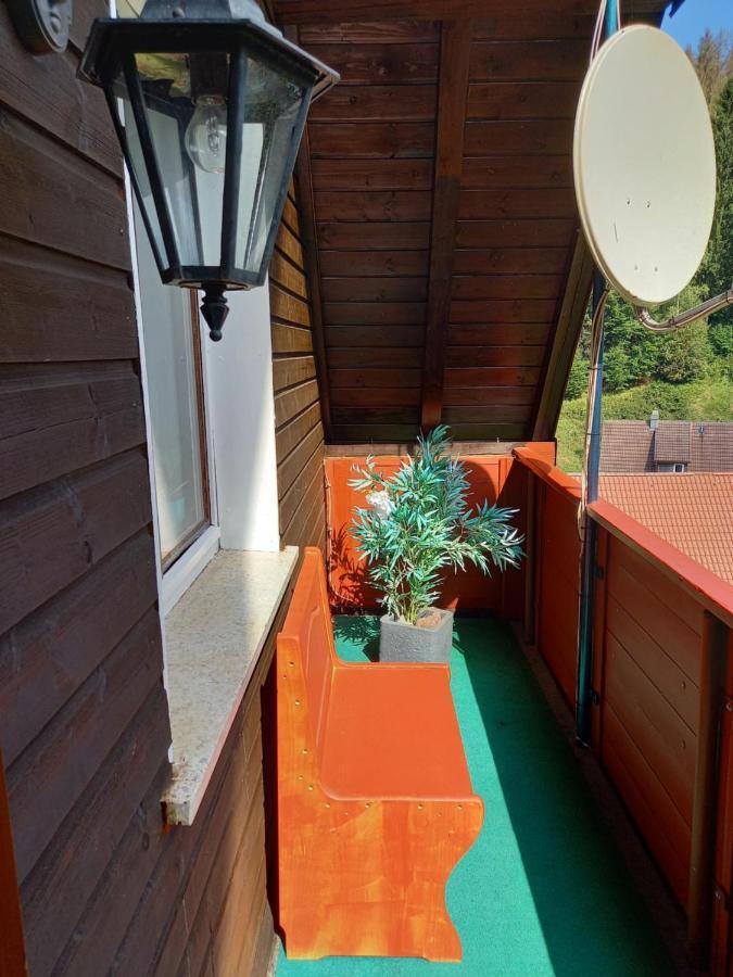 Monteurwohnung Aroba Fehrenbach Екстериор снимка