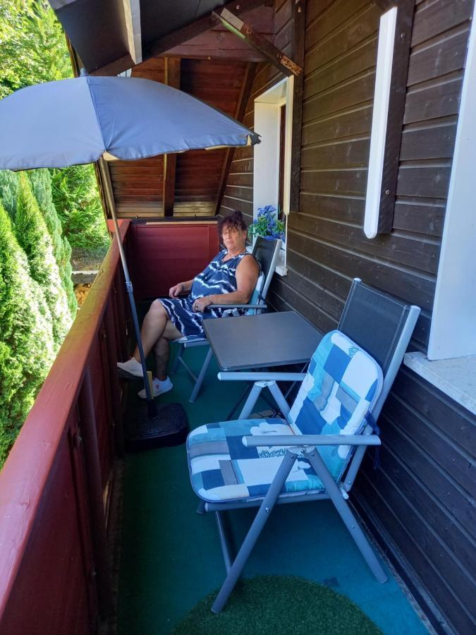 Monteurwohnung Aroba Fehrenbach Екстериор снимка